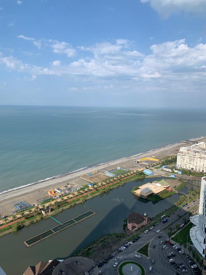 Orbi City Suites Batumi Exterior foto