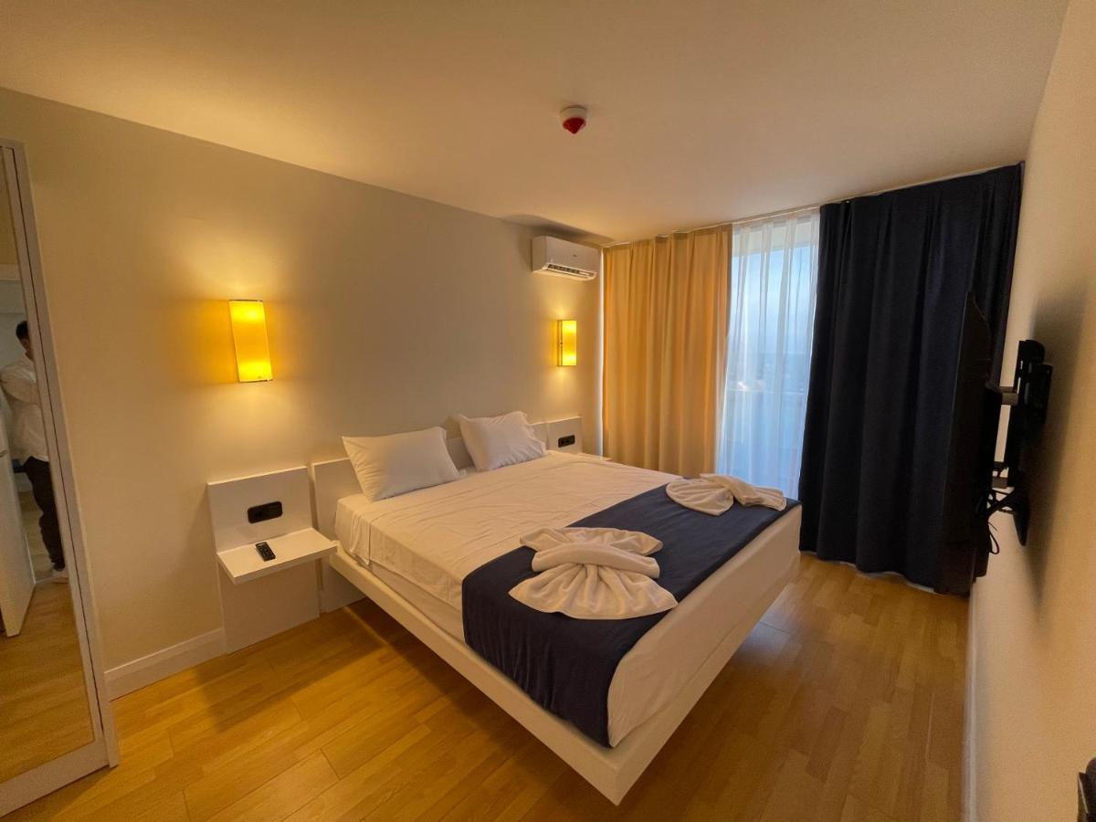 Orbi City Suites Batumi Exterior foto