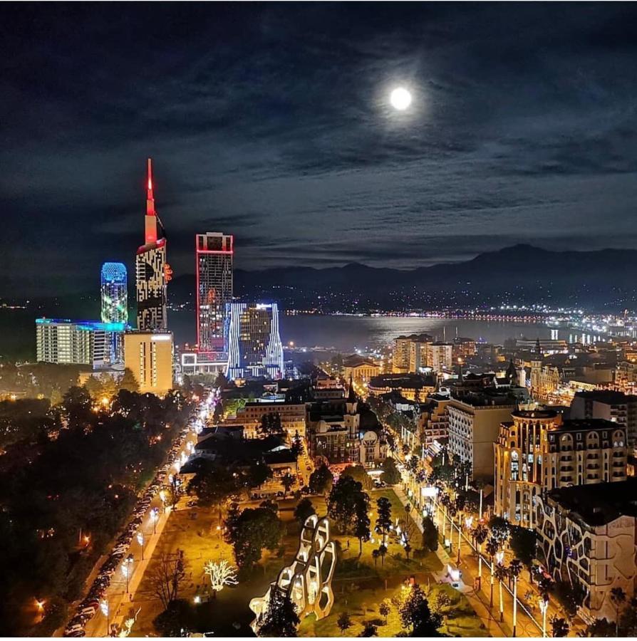 Orbi City Suites Batumi Exterior foto