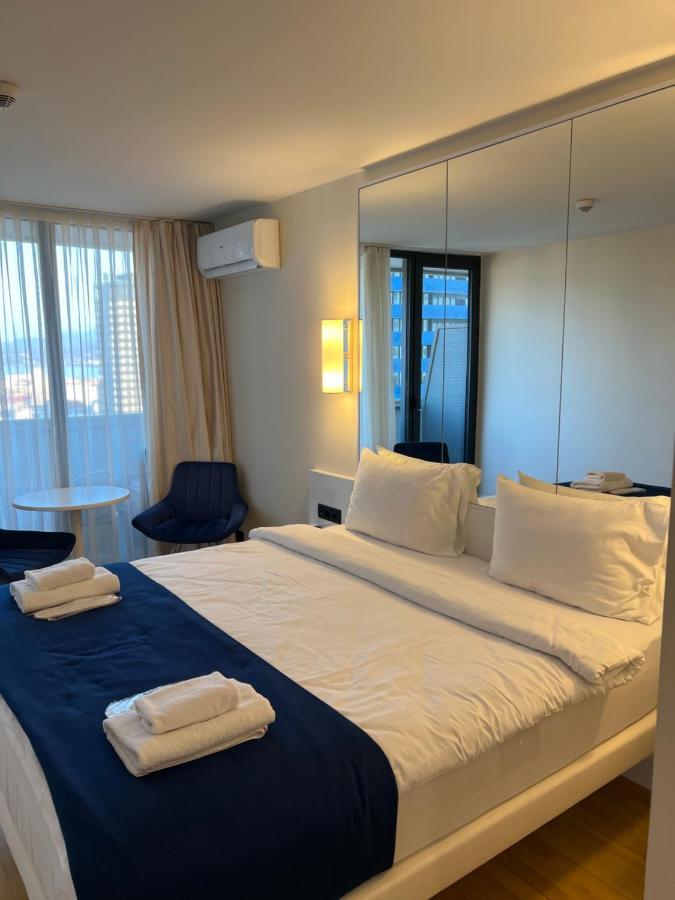 Orbi City Suites Batumi Exterior foto