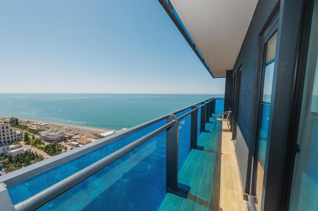 Orbi City Suites Batumi Exterior foto